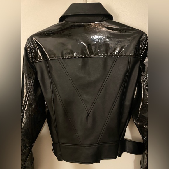 Black Jacket - Picture 2 of 13